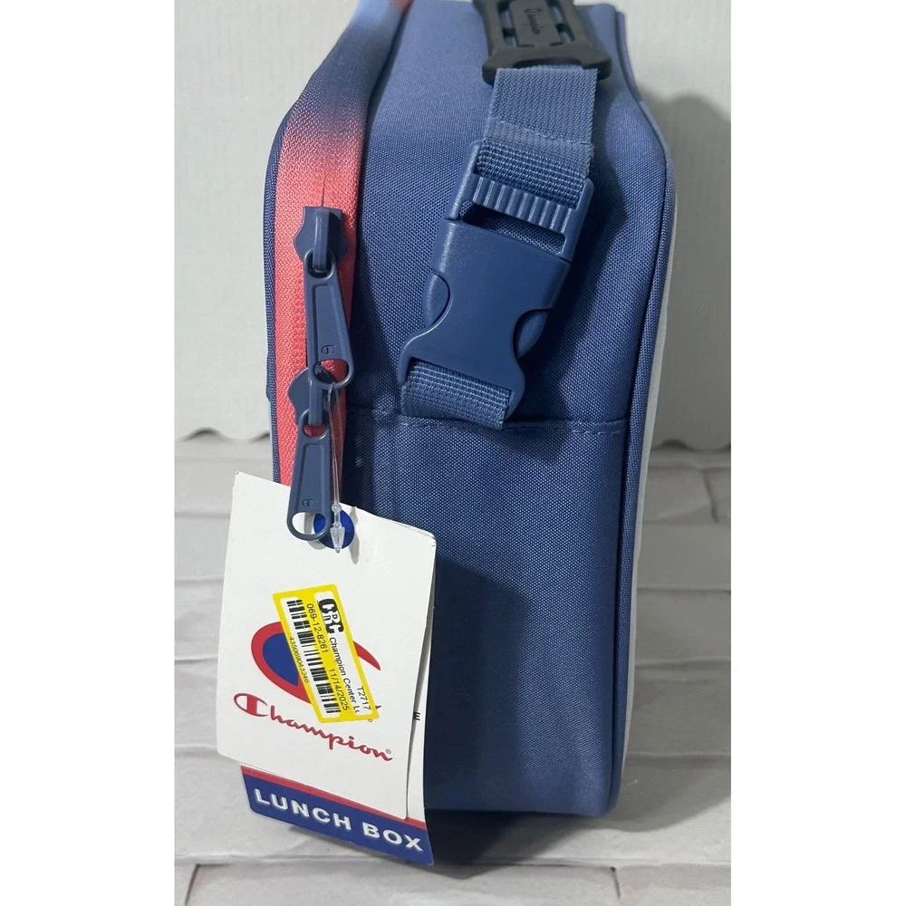 Champion‎ Insulated Lunch Box with Built-In Hard Shell Tray Blue Red T2717